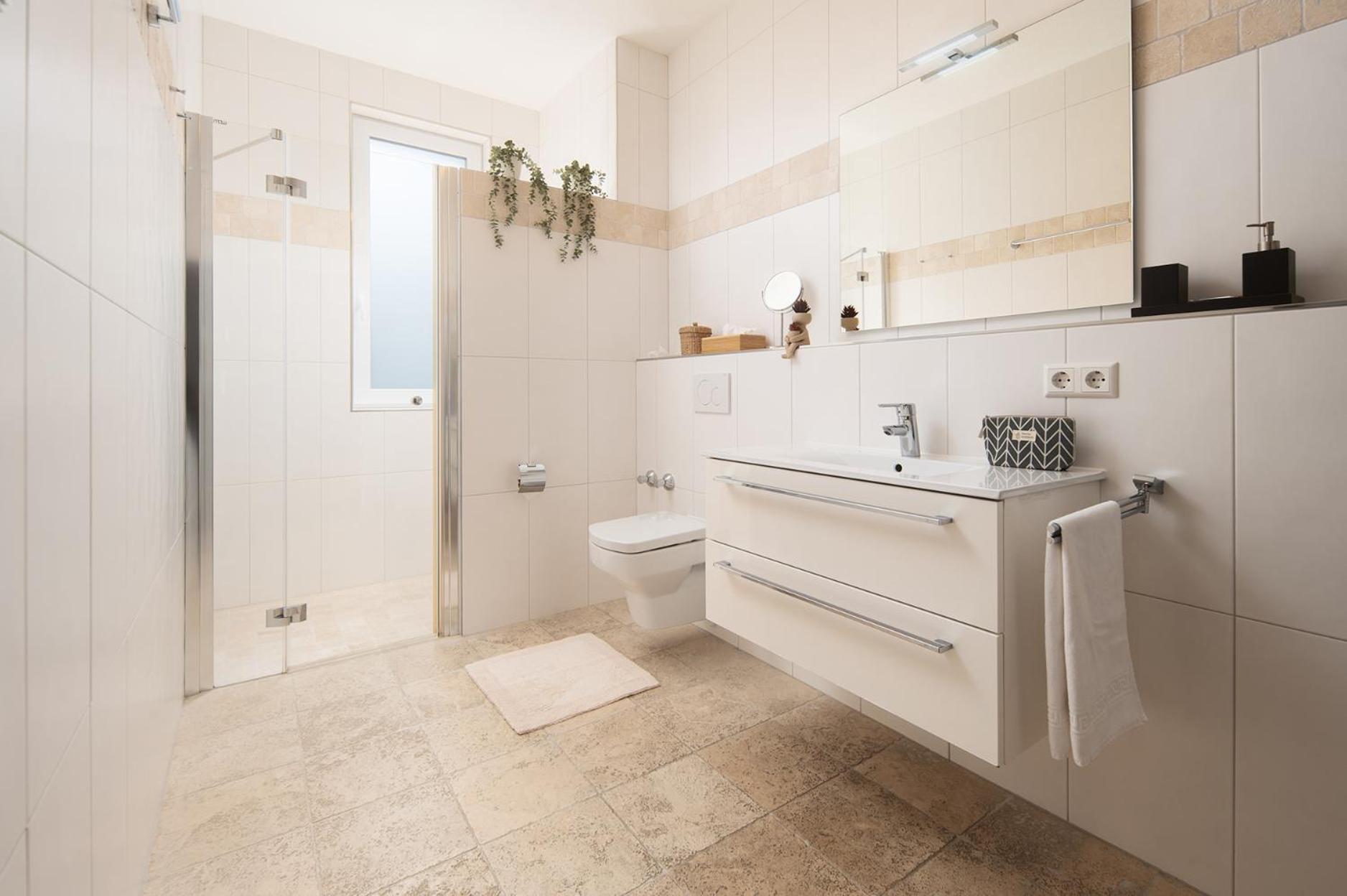 Hotel Vier Jahreszeiten Therme & Kliniken Bad Krozingen Naehe Freiburg & Schwarzwald Ideal Fuer Wellness Kur & Business Ausfluege 24H Check In- Wlan & Parken Gratis Dış mekan fotoğraf